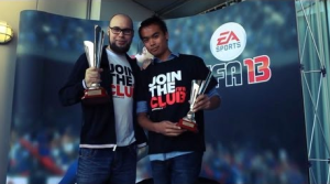 Sebastien Abdelhamid a choisi son camp, et pour lui c'est FIFA. Il est d'ailleurs double champion en titre du tournoi presse de l'enseigne d'EA Sports.